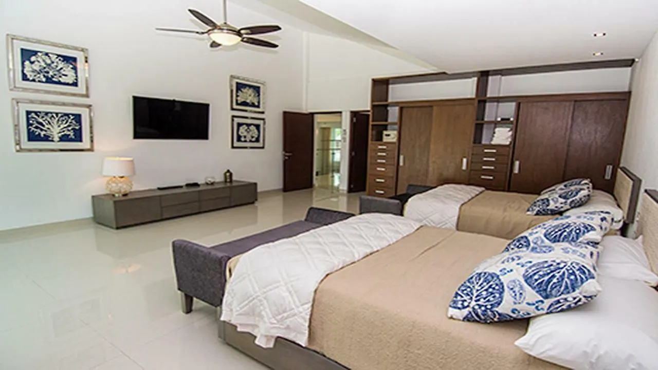 Luxury Beachfront Villa In Cozumel - Cortesstars Cancun Mexico